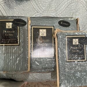 Suite 109 King pebbled satin duvet cover, two matching standard pillowcases NWT